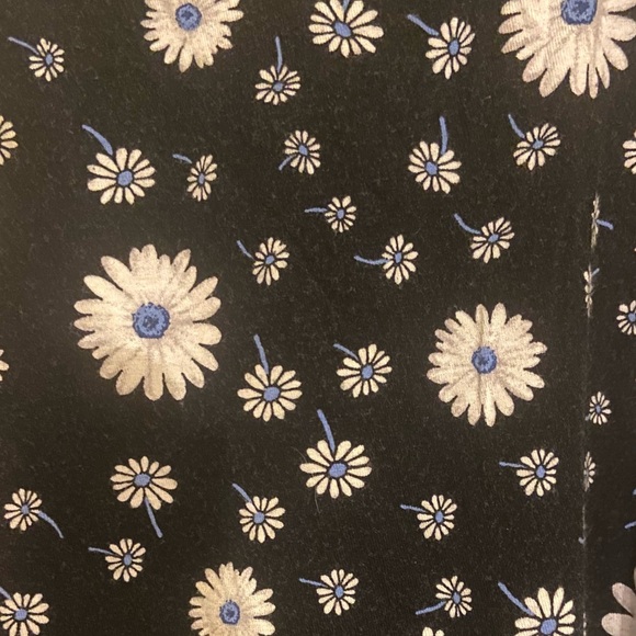 Forever 21 Blue and White Daisy Dress - Picture 4 of 7